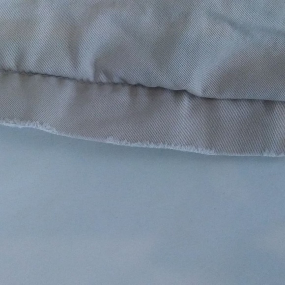 Old Navy Women’s Shorts: Khaki Size 12 - Picture 3 of 4